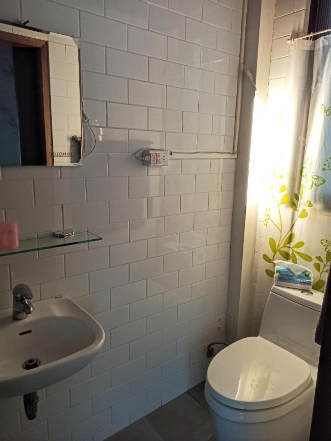 Historical Townhouse In City Center تاينان المظهر الخارجي الصورة